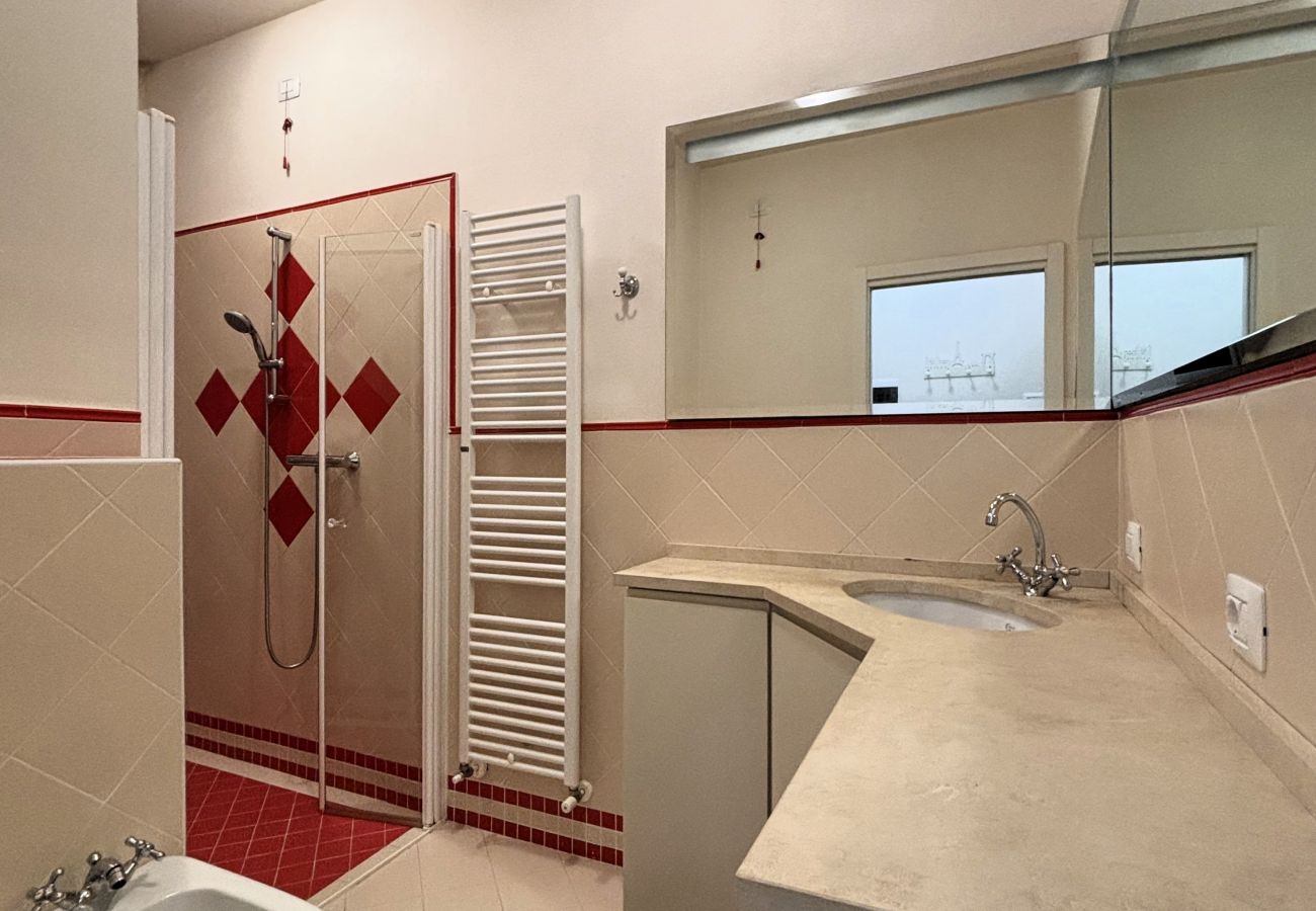 Appartamento a Torri del Benaco - Casa Portici in centro a Torri