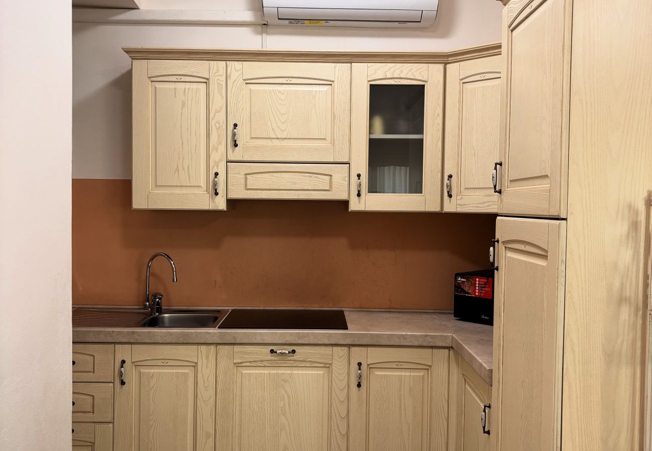 Appartamento a Torri del Benaco - Casa Portici in centro a Torri