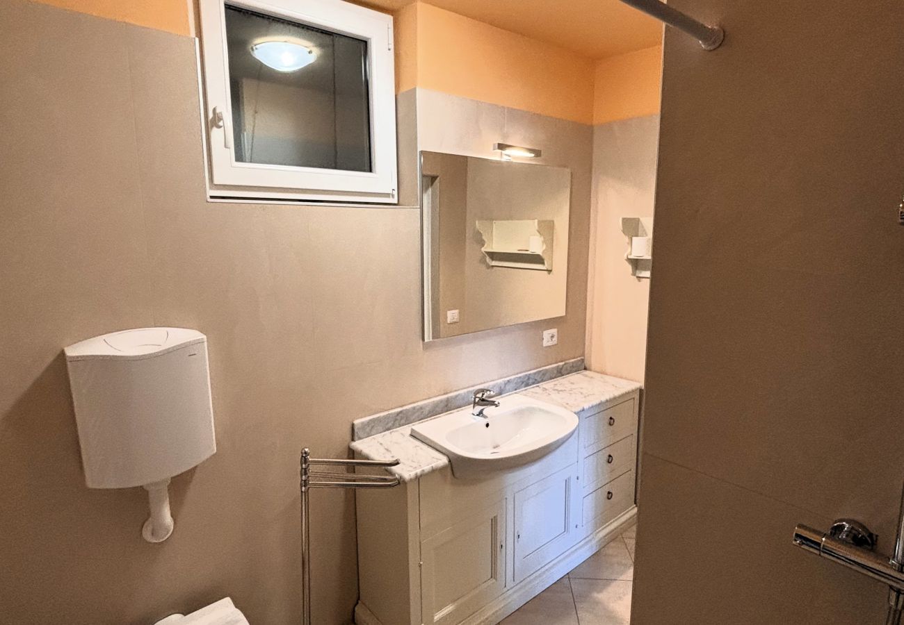 Villa a Torri del Benaco - Villa Bardino