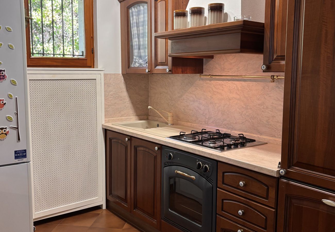 Villa a Torri del Benaco - Villa Bardino