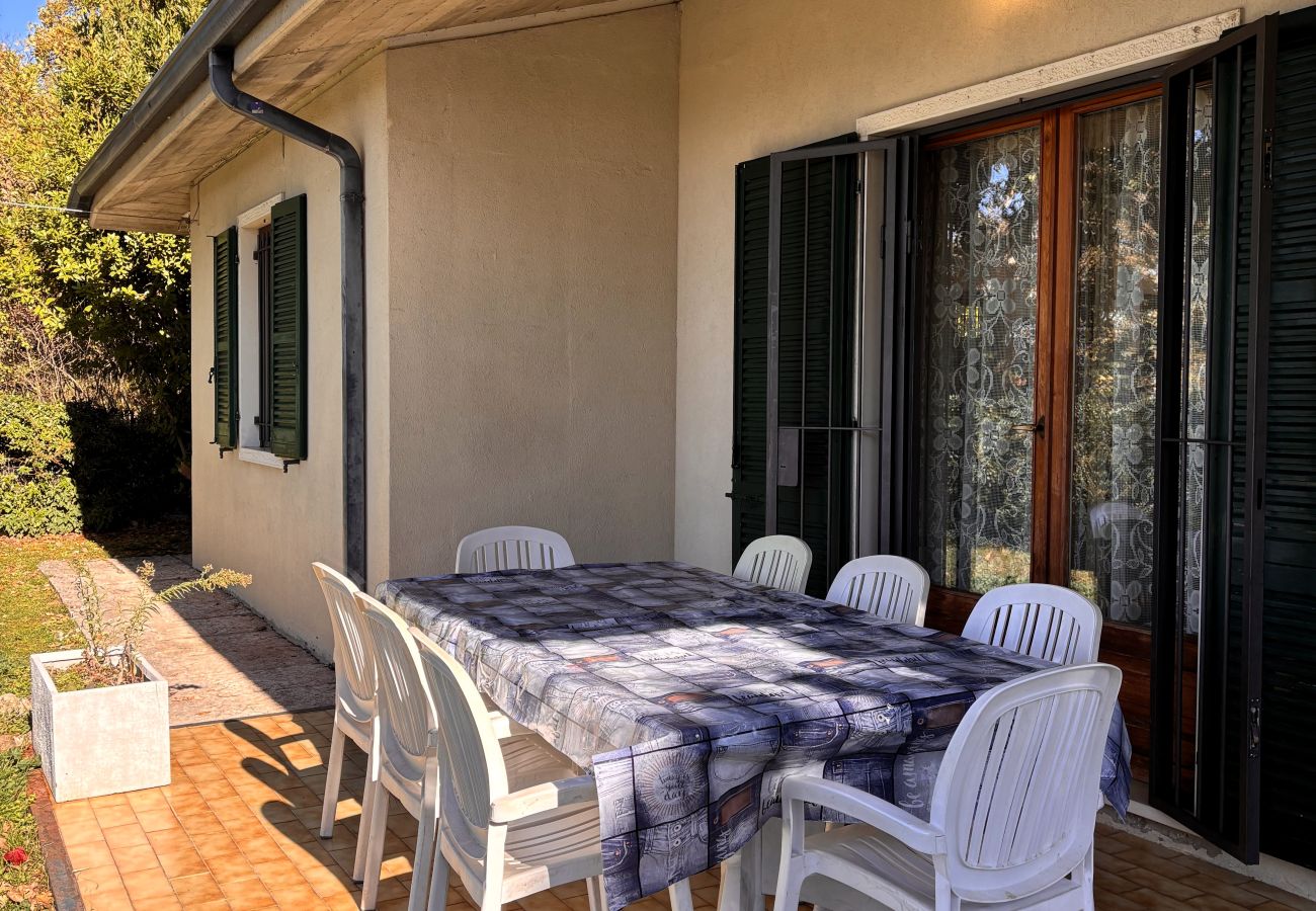 Villa a Torri del Benaco - Villa Bardino