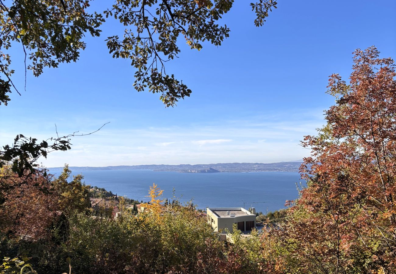 Villa a Torri del Benaco - Villa Bardino