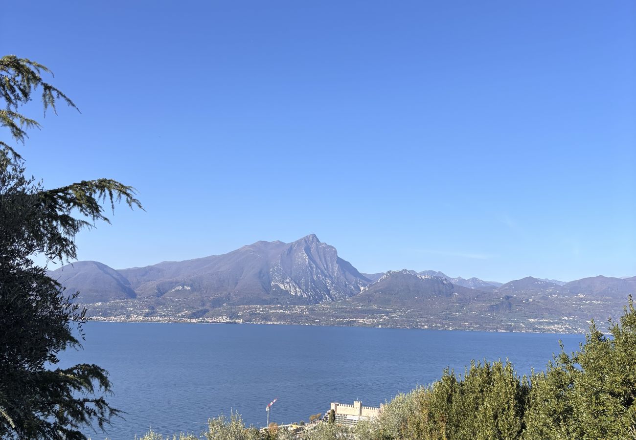 Villa a Torri del Benaco - Villa Margiò