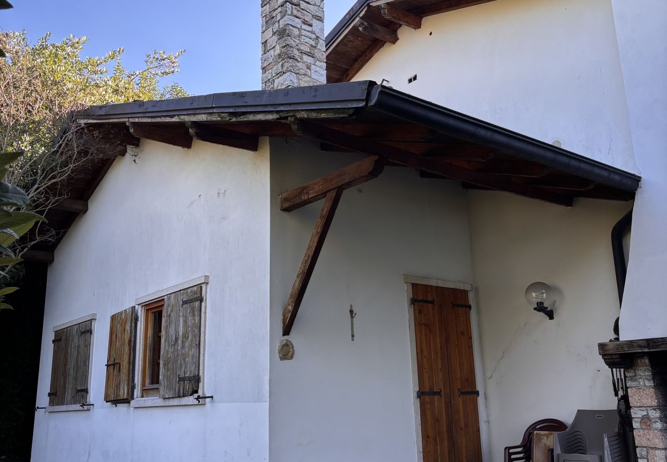 Villa a Torri del Benaco - Villa Margiò