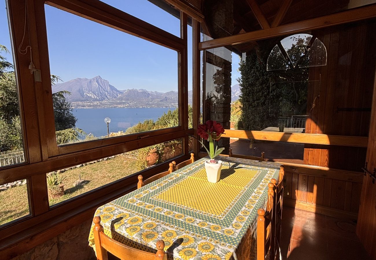 Villa a Torri del Benaco - Villa Margiò