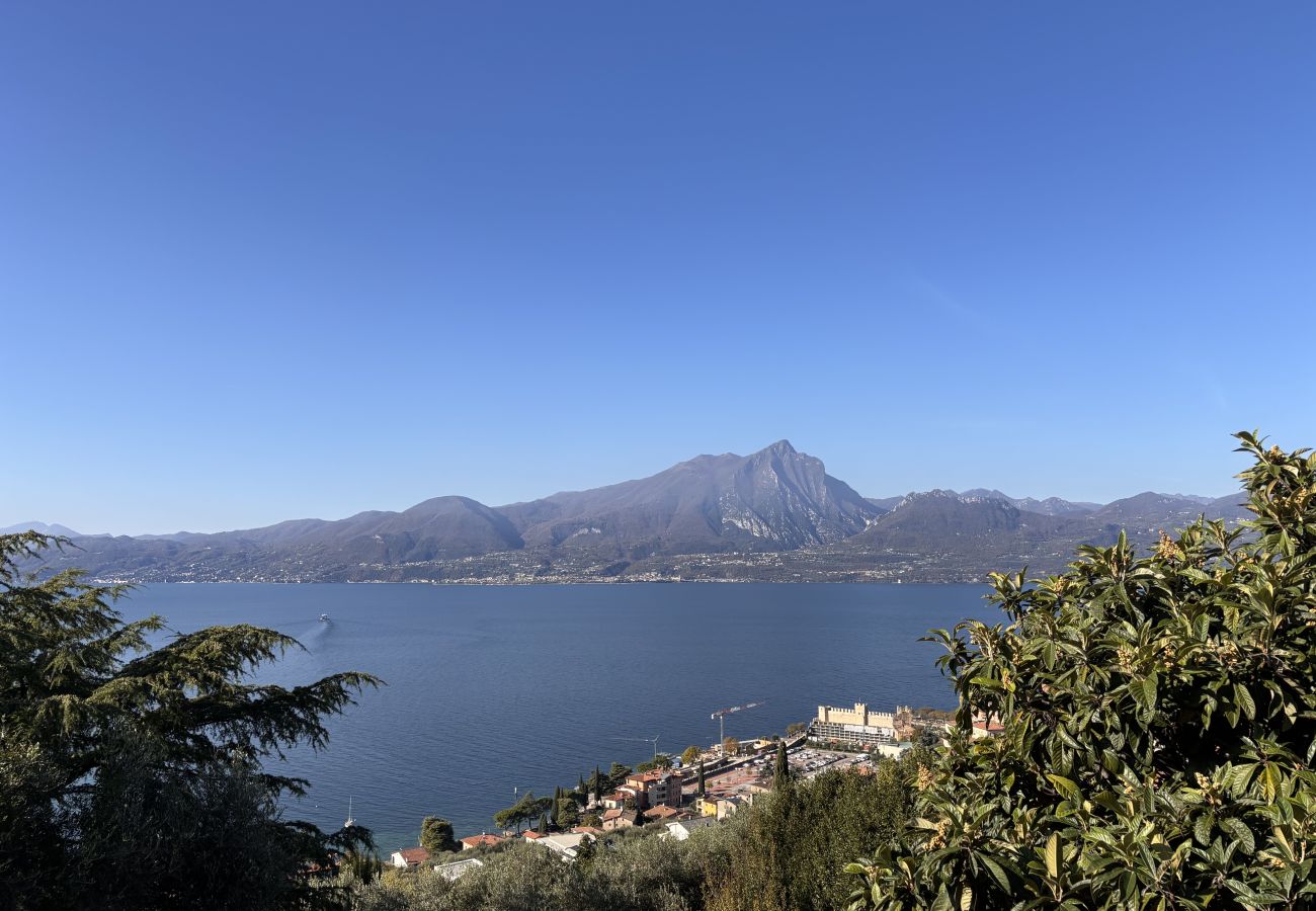 Villa a Torri del Benaco - Villa Margiò