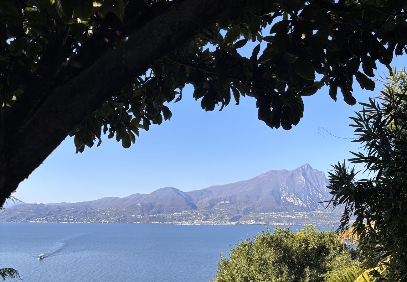 Villa a Torri del Benaco - Villa Margiò