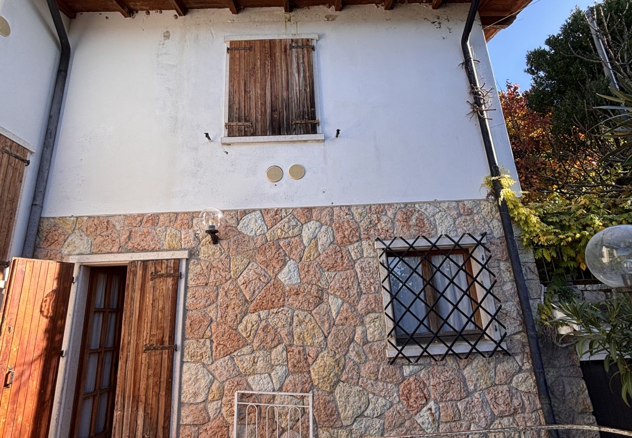 Villa a Torri del Benaco - Villa Margiò