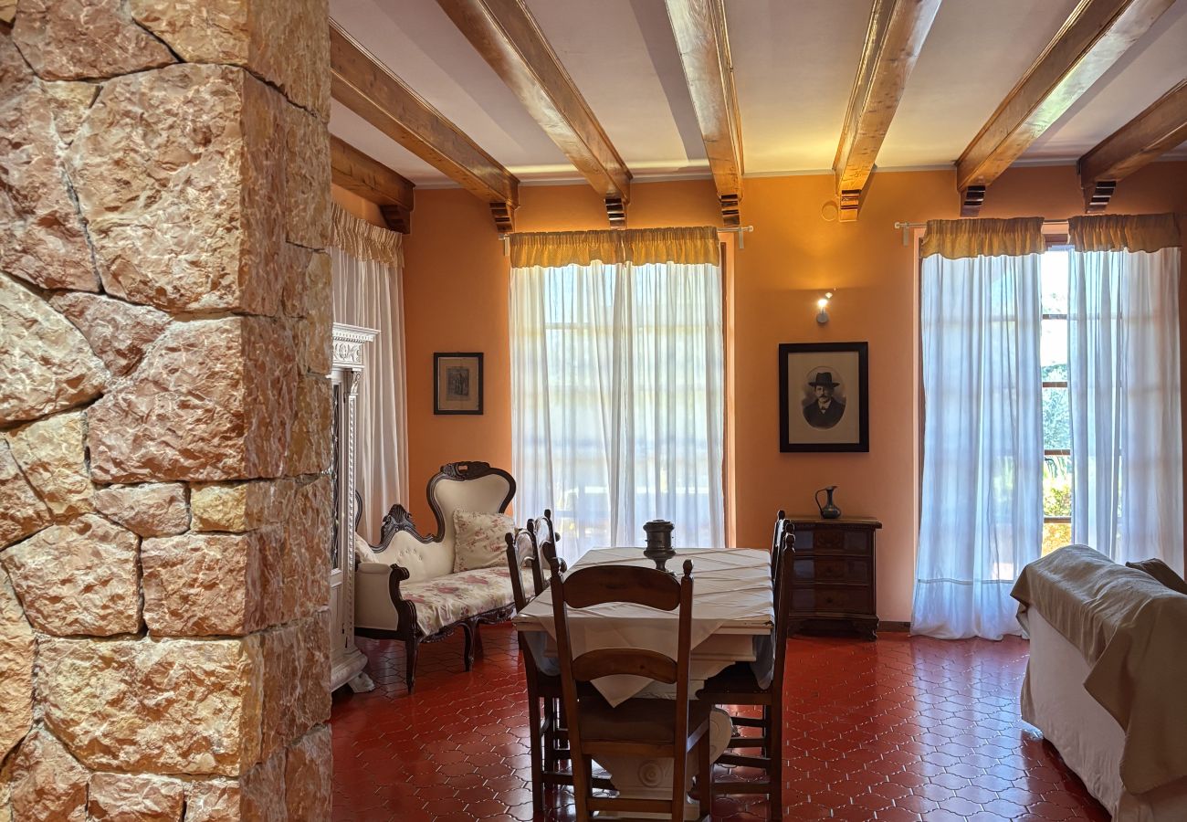 Villa a Torri del Benaco - Villa Margiò