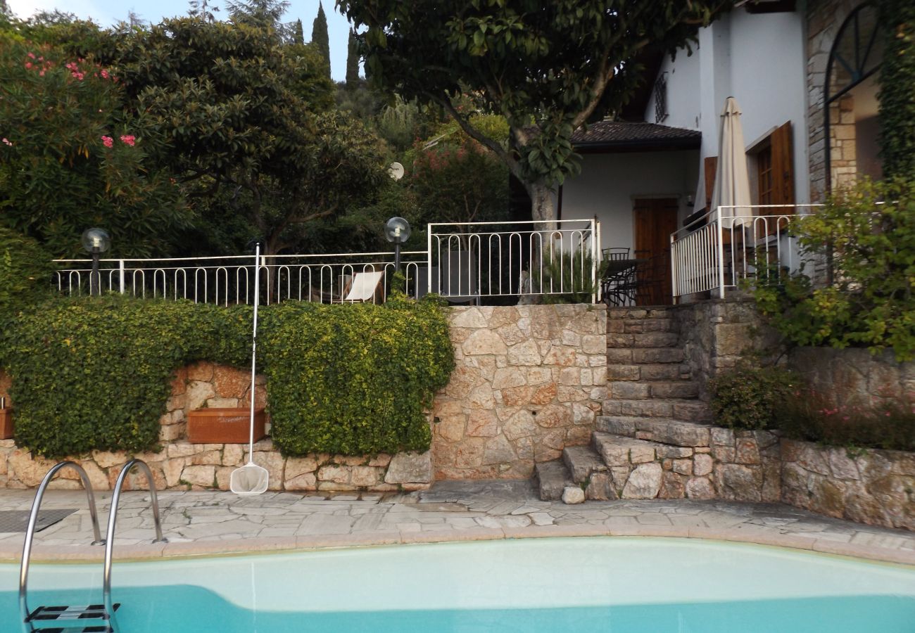 Villa a Torri del Benaco - Villa Margiò