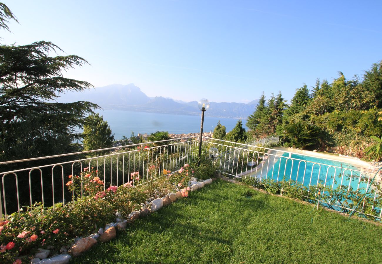 Villa a Torri del Benaco - Villa Margiò