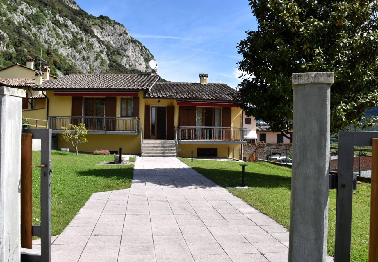 Villa a Rivoli Veronese - Villa Tessari a Rivoli Veronese
