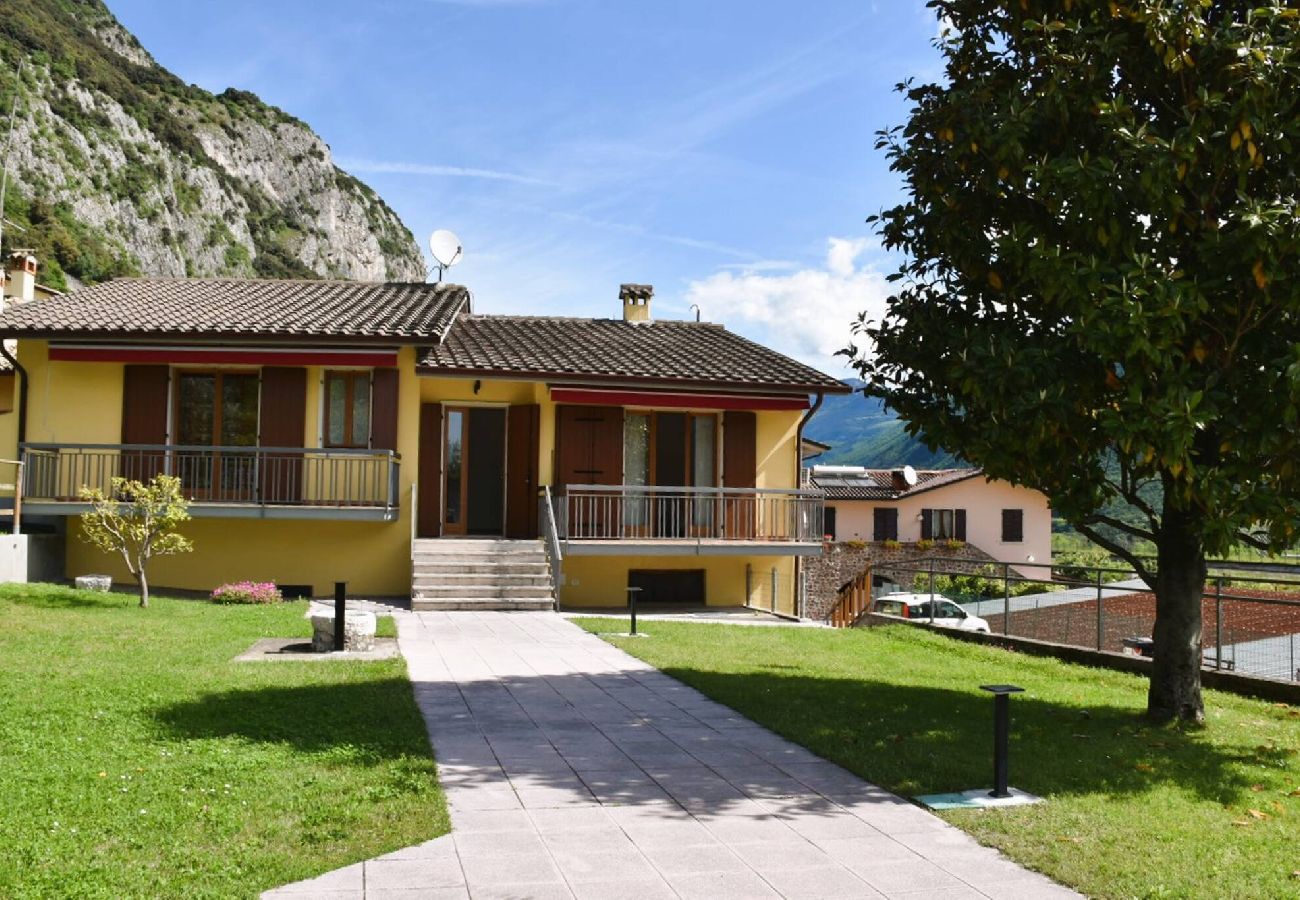 Villa a Rivoli Veronese - Villa Tessari a Rivoli Veronese