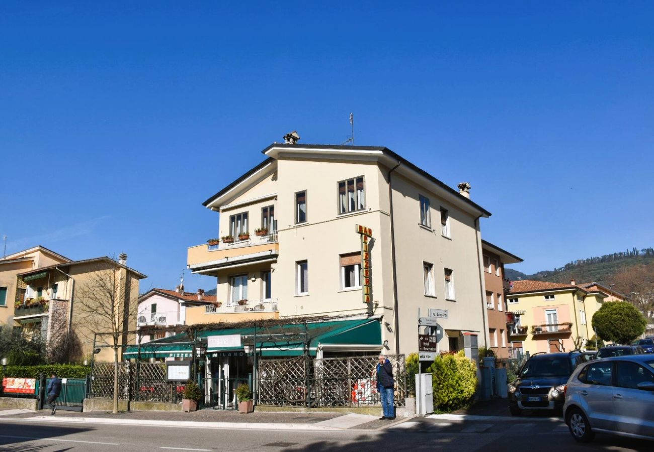 Appartamento a Garda - Casa Leopardi - Holiday Apartment in Garda