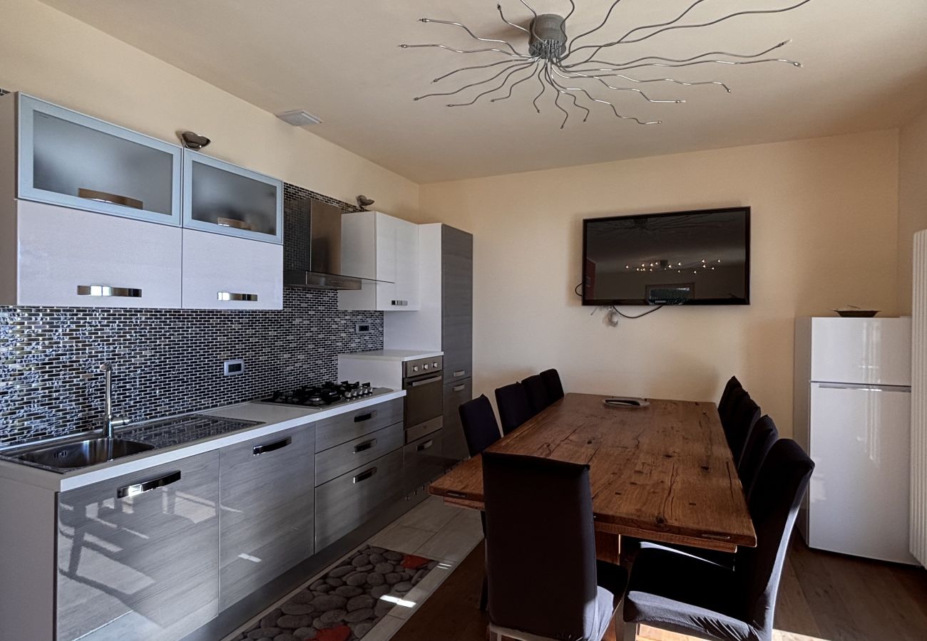 Villa a San Zeno di Montagna - Villa Miravista