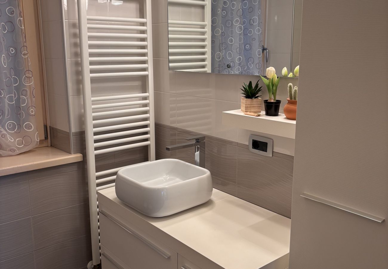 Villa a San Zeno di Montagna - Villa Miravista