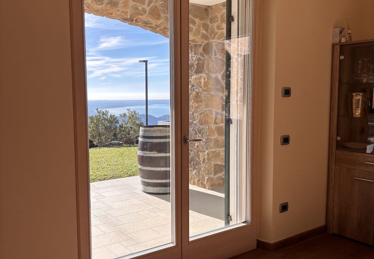 Villa a San Zeno di Montagna - Villa Miravista