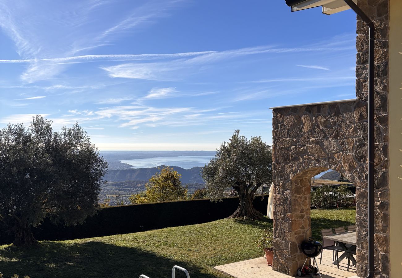 Villa a San Zeno di Montagna - Villa Miravista