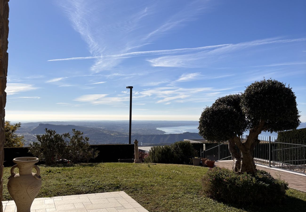 Villa a San Zeno di Montagna - Villa Miravista