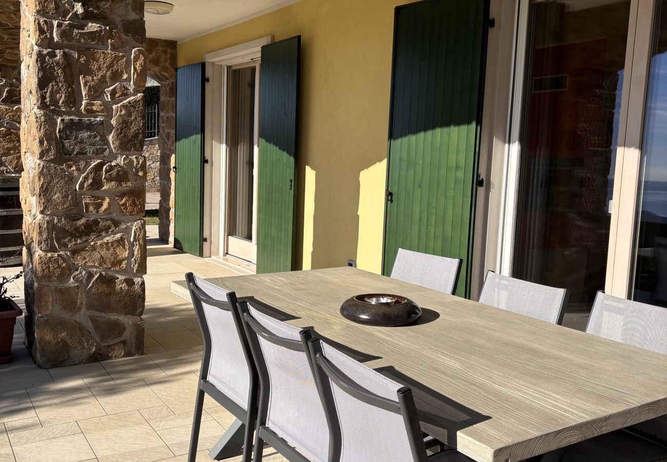 Villa a San Zeno di Montagna - Villa Miravista