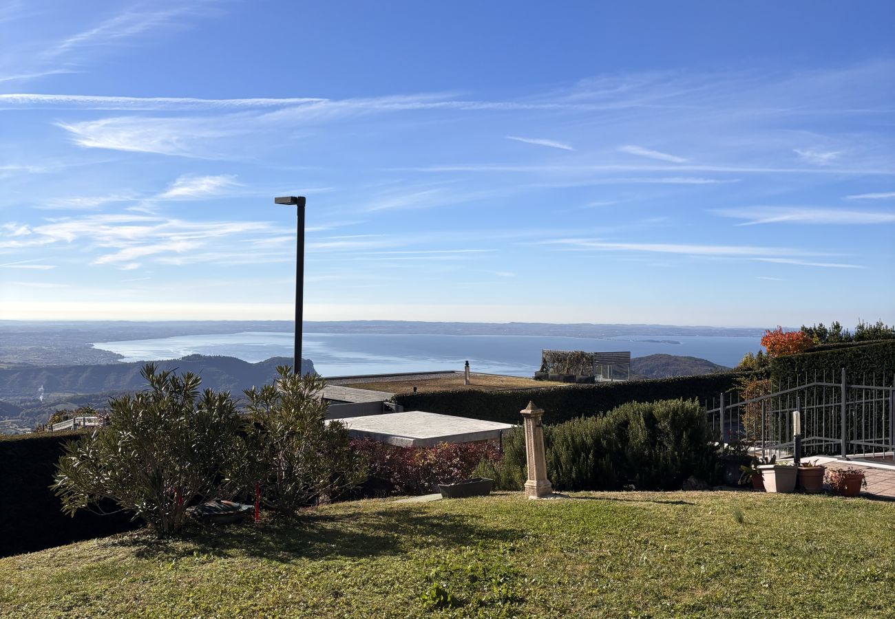 Villa a San Zeno di Montagna - Villa Miravista