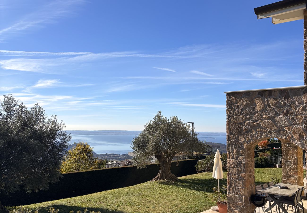 Villa a San Zeno di Montagna - Villa Miravista