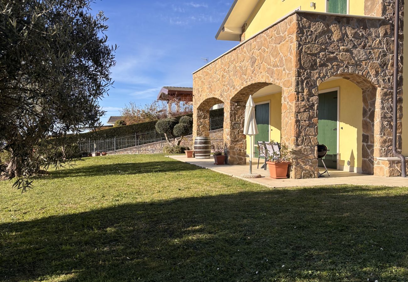 Villa a San Zeno di Montagna - Villa Miravista
