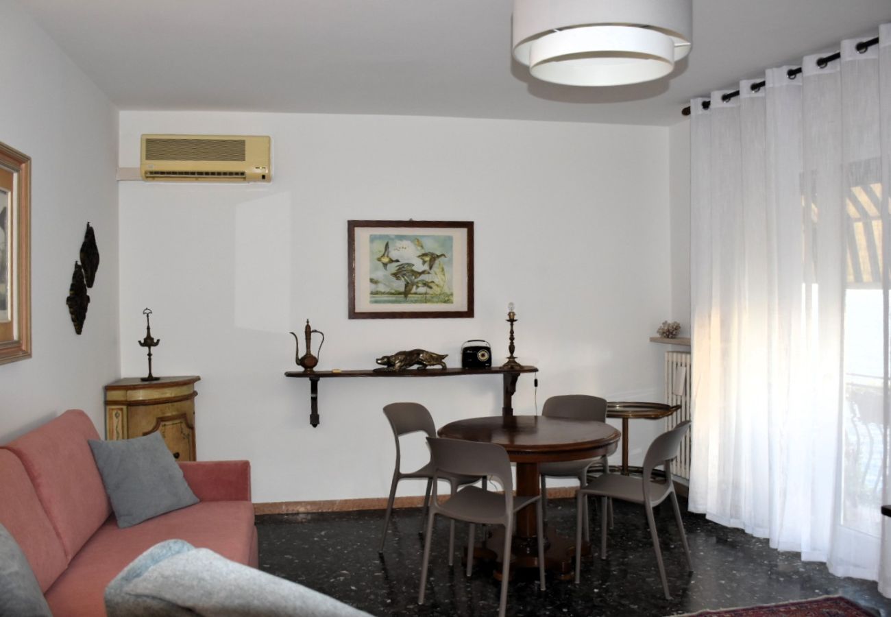 Appartamento a Garda - Terrazza Ida - Finestra sul Garda