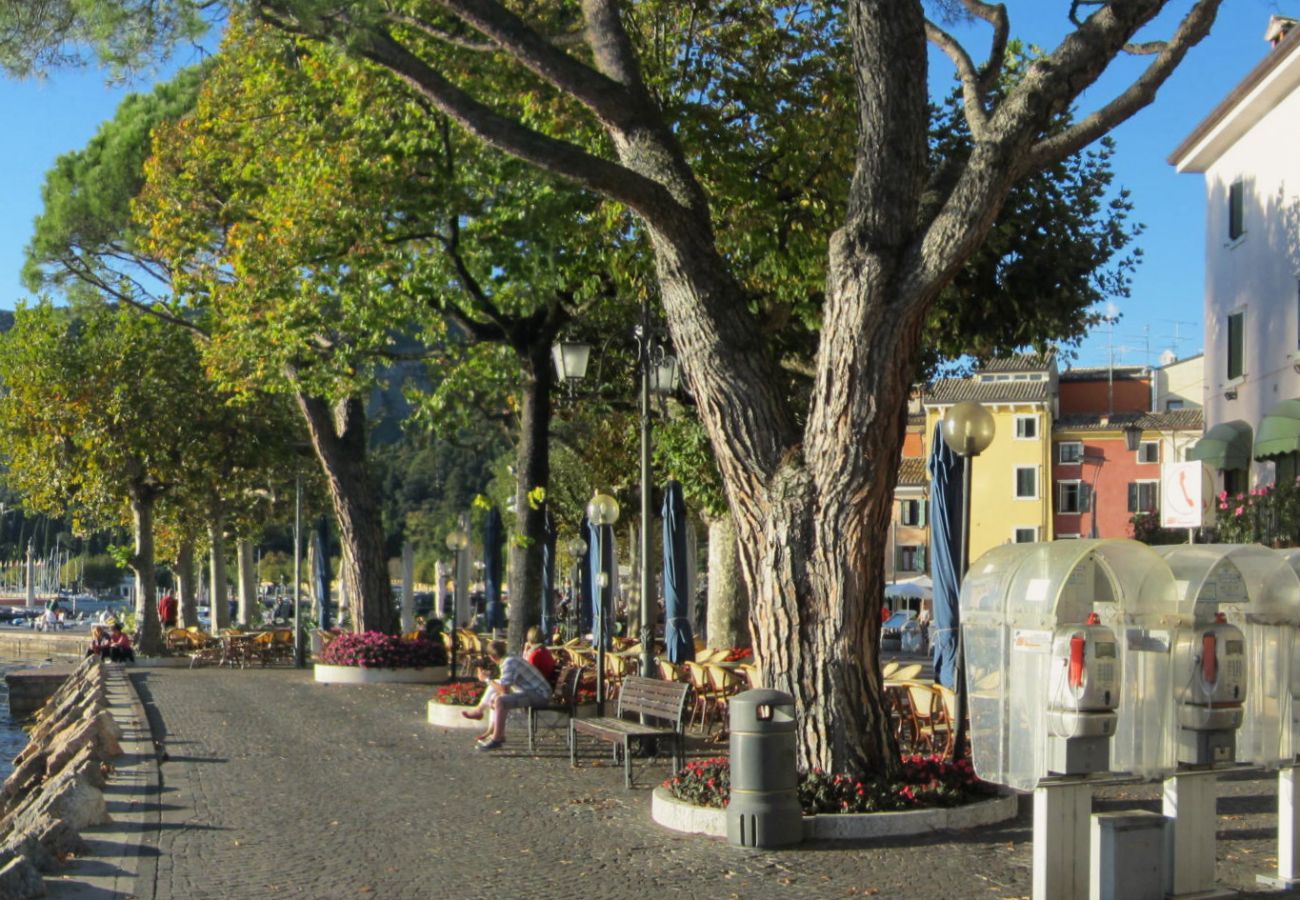 Appartamento a Garda - Terrazza Ida - Finestra sul Garda