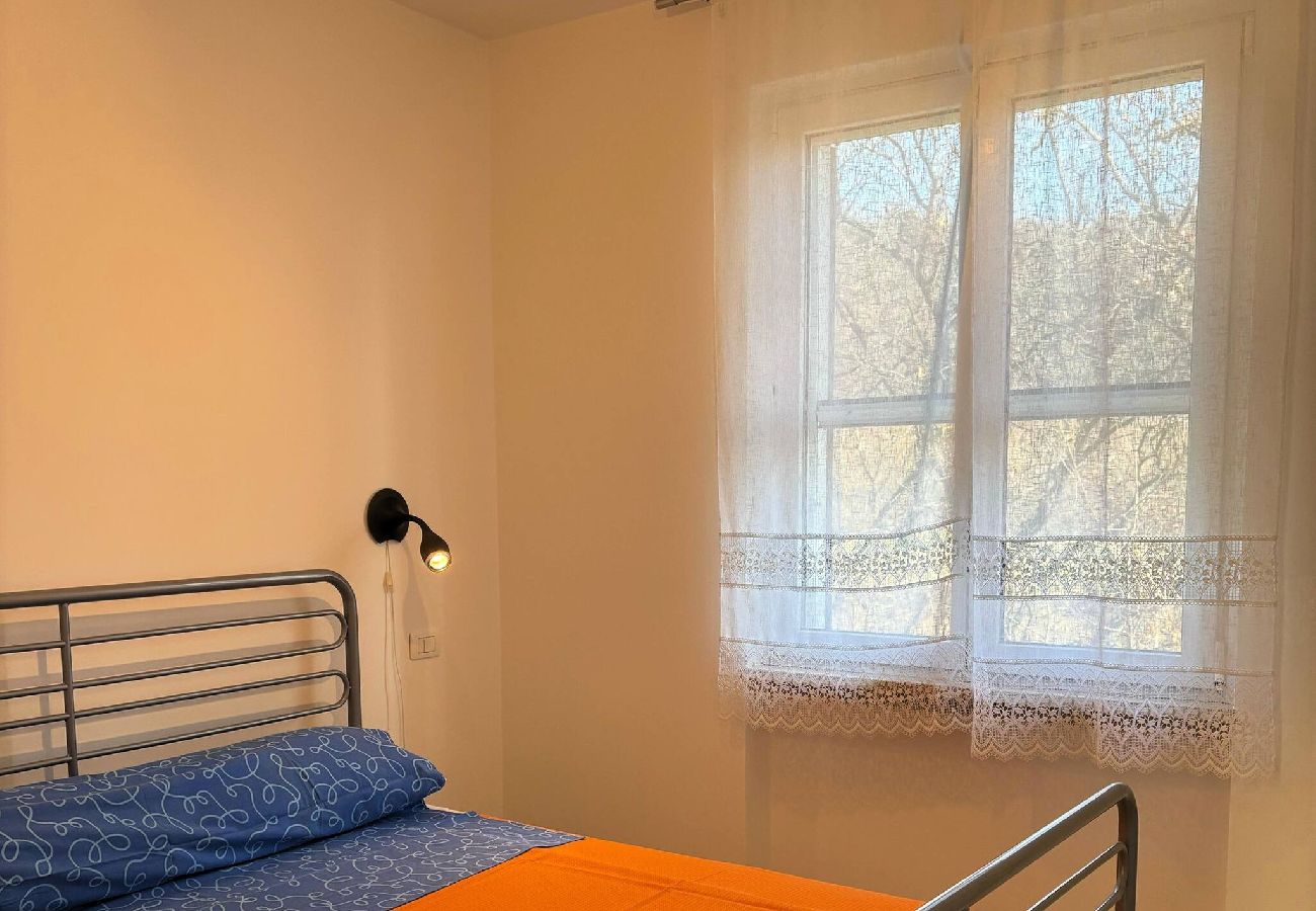 Ferienwohnung in Cavaion Veronese - Il Poggio Blu apartment