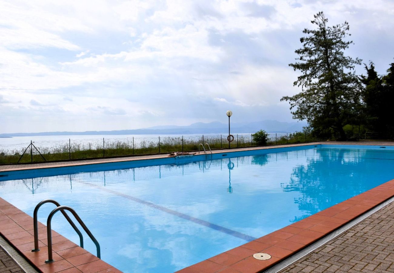 Ferienwohnung in Cavaion Veronese - Il Poggio Blu apartment