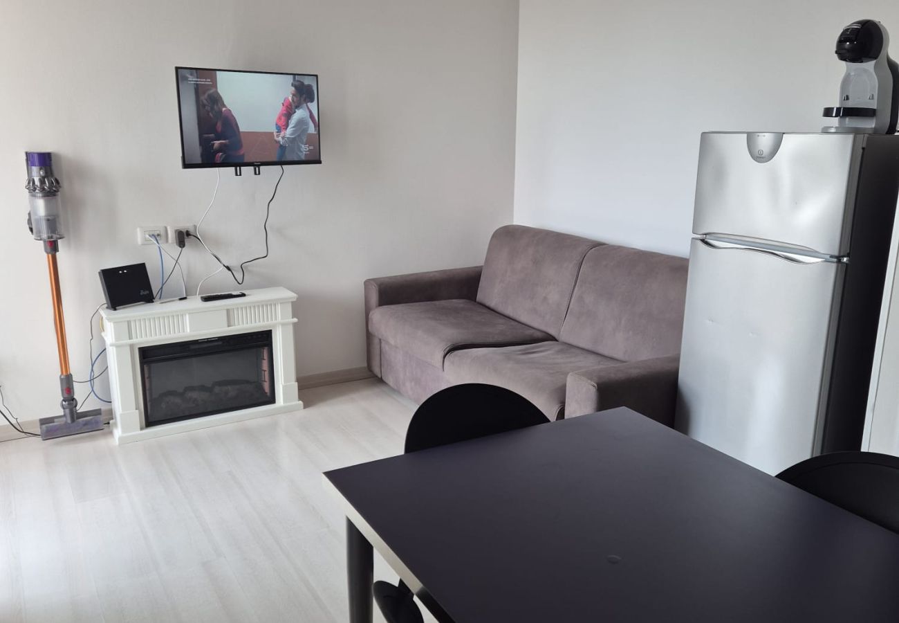 Ferienwohnung in Cavaion Veronese - Il Poggio Blu apartment