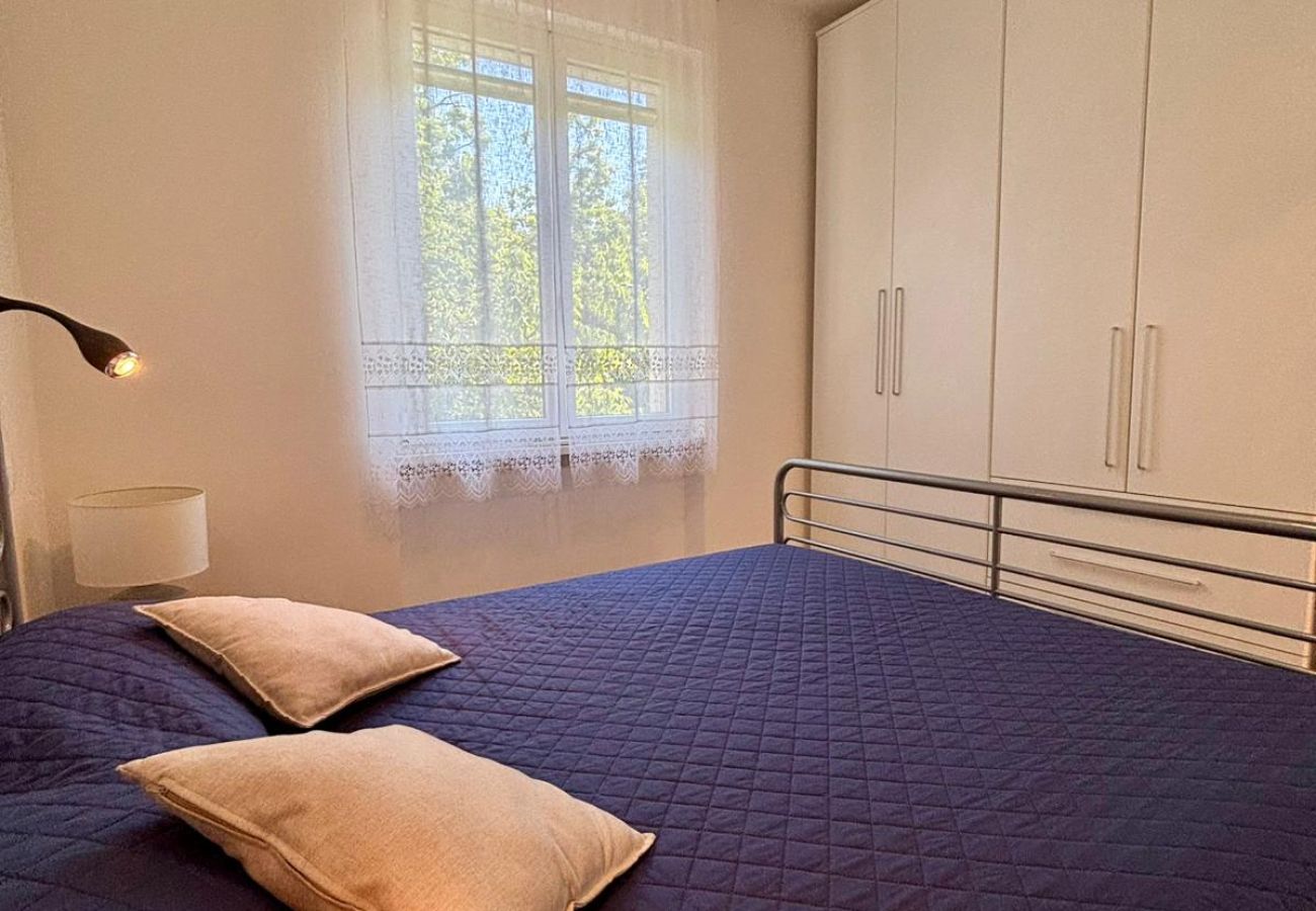 Ferienwohnung in Cavaion Veronese - Il Poggio Blu apartment
