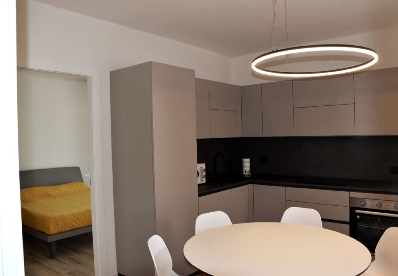 Ferienwohnung in Garda - LA BELLA apartment in Garda