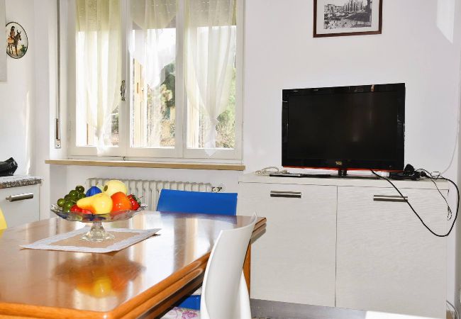 Ferienwohnung in Garda - Casa Leopardi - Holiday Apartment in Garda