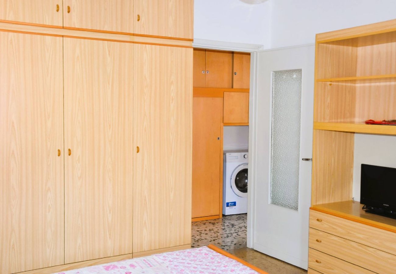 Ferienwohnung in Garda - Casa Leopardi - Holiday Apartment in Garda