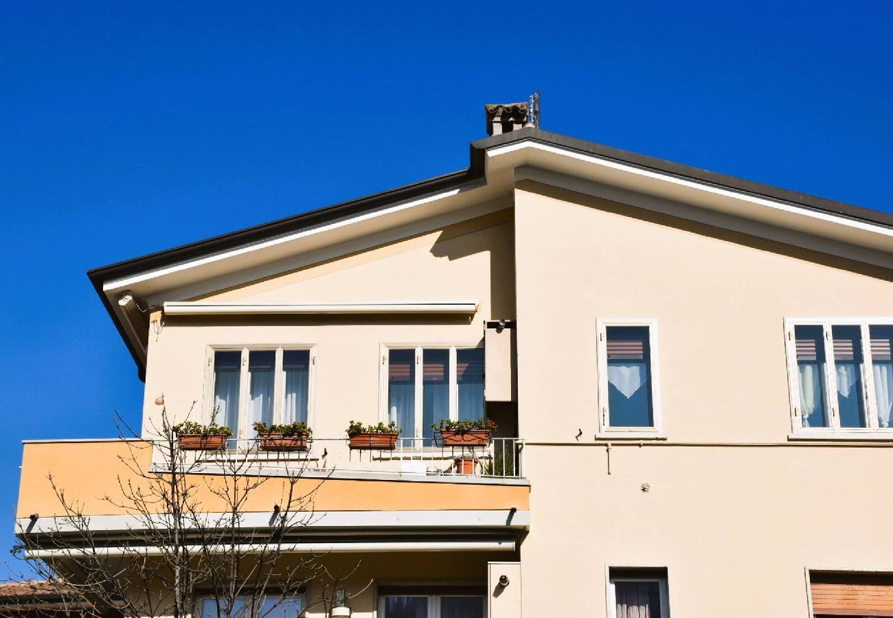 Ferienwohnung in Garda - Casa Leopardi - Holiday Apartment in Garda