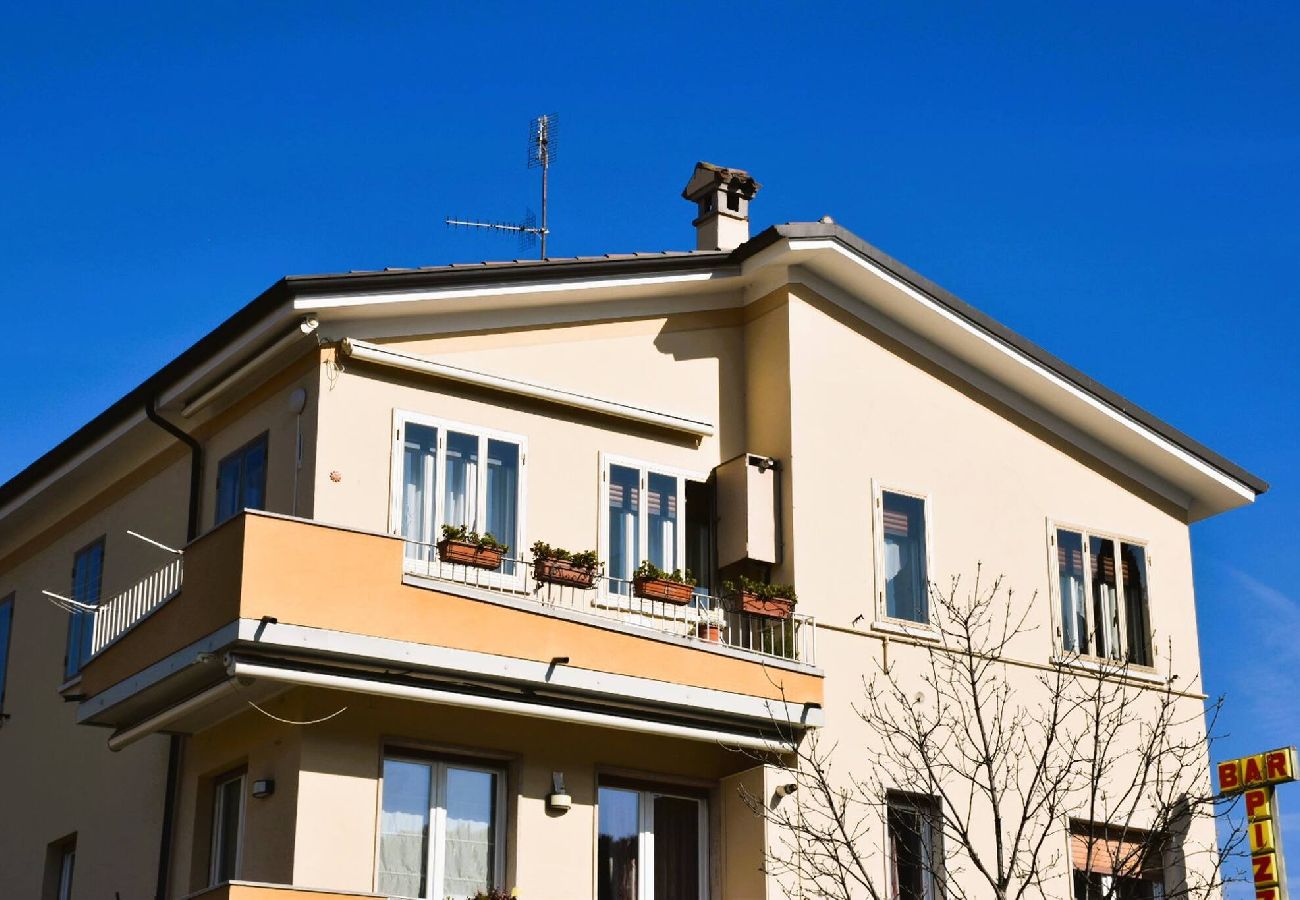 Ferienwohnung in Garda - Casa Leopardi - Holiday Apartment in Garda