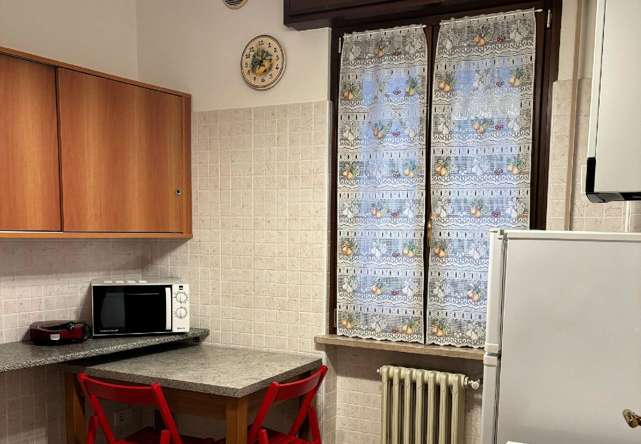 Ferienwohnung in Garda - Casa Lungolago in centro a Garda