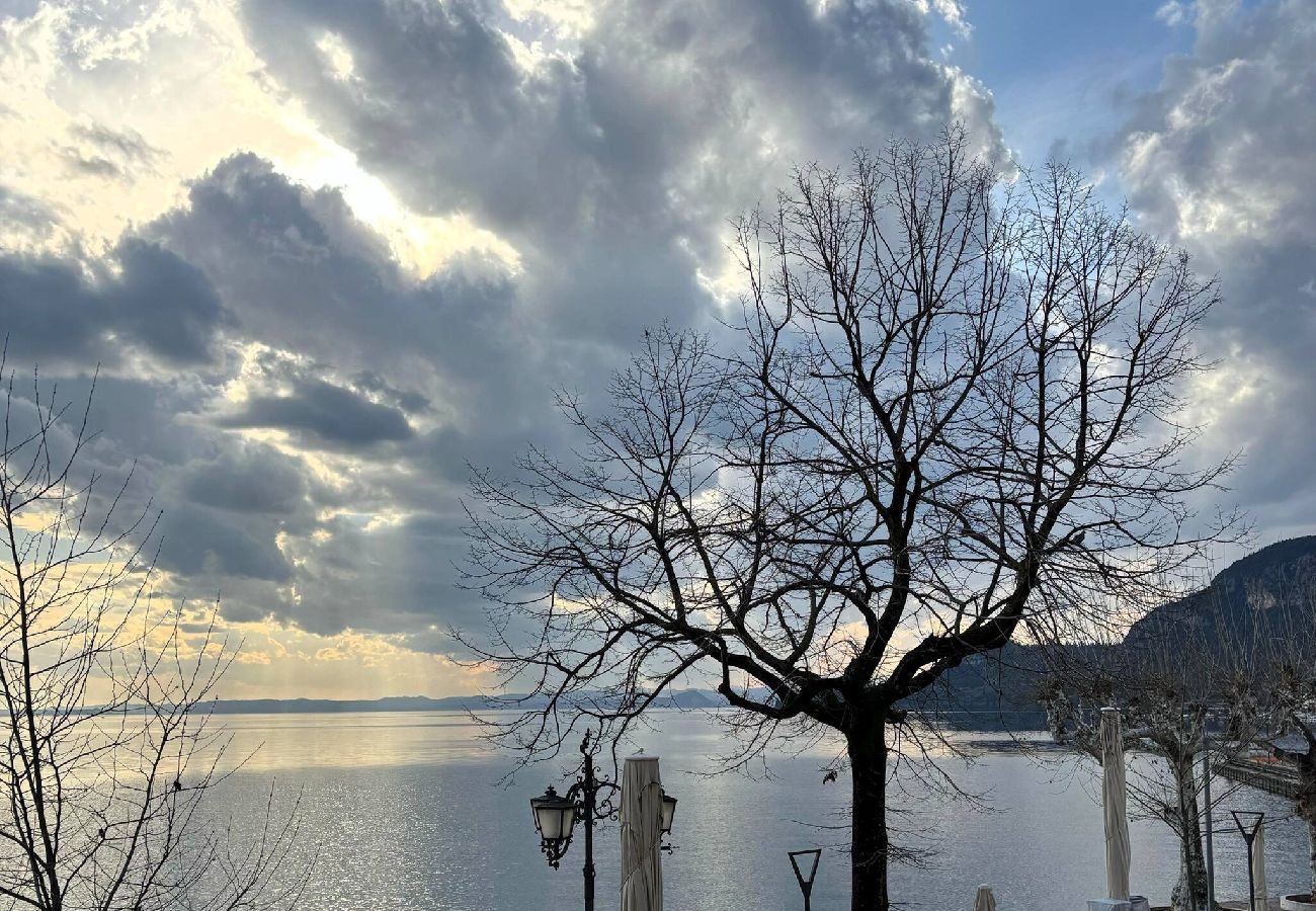 Ferienwohnung in Garda - Casa Lungolago in centro a Garda