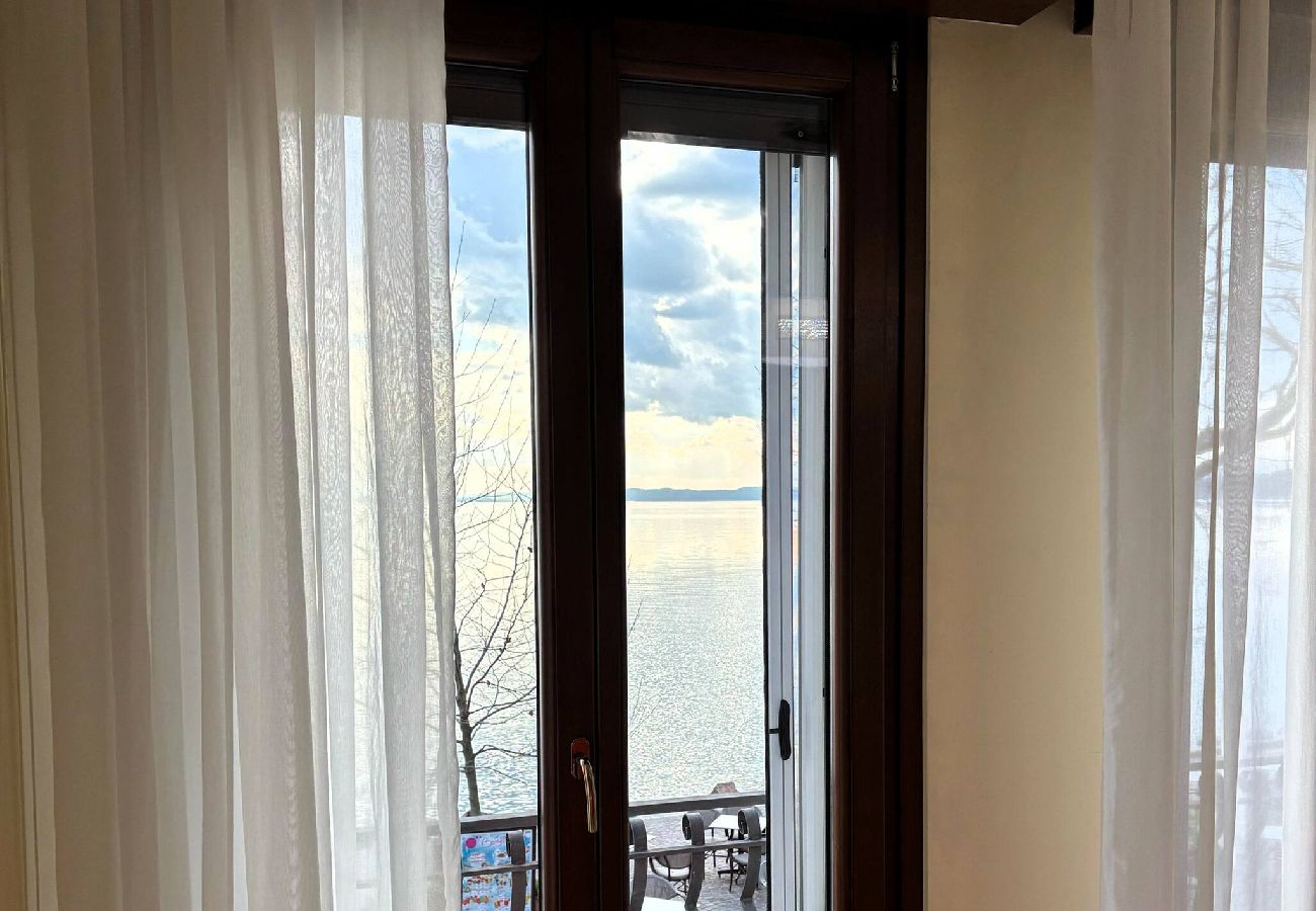 Ferienwohnung in Garda - Casa Lungolago in centro a Garda