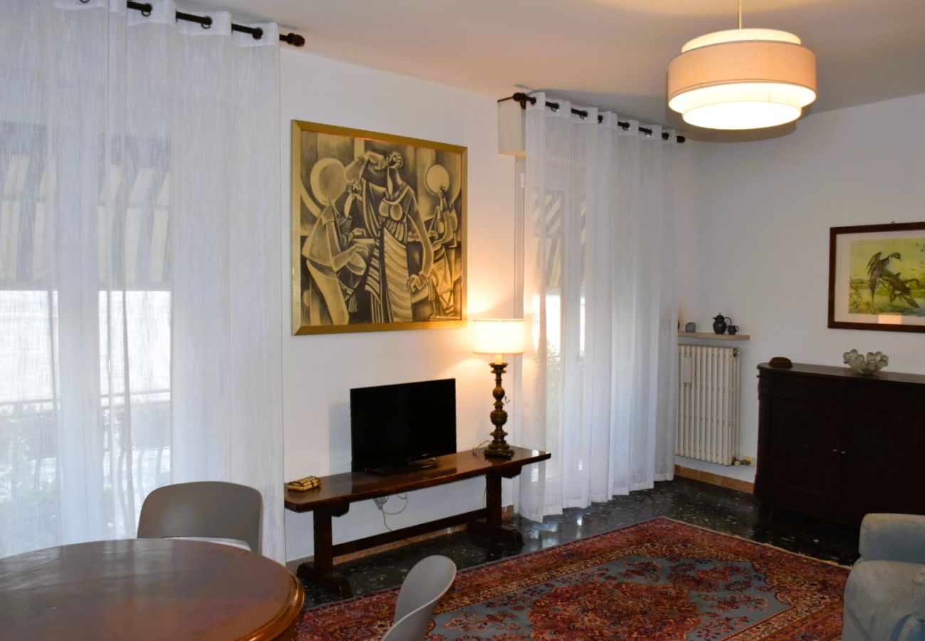 Ferienwohnung in Garda - Terrazza Ida - Finestra sul Garda