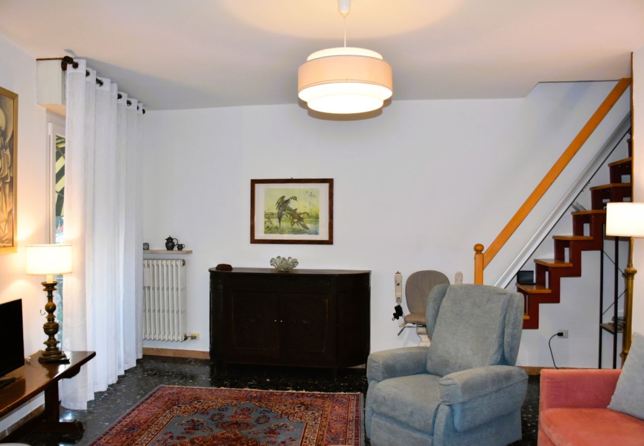 Ferienwohnung in Garda - Terrazza Ida - Finestra sul Garda