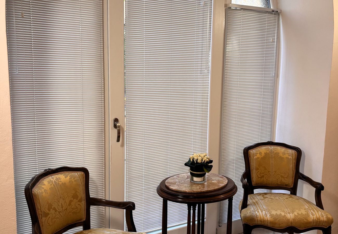 Apartment in Torri del Benaco - Casa Portici in centro a Torri