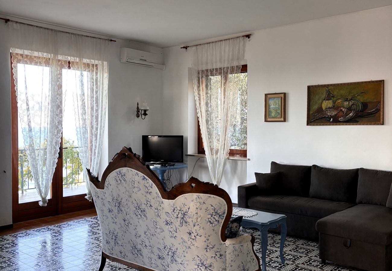 Villa in Torri del Benaco - Villa Patrizia