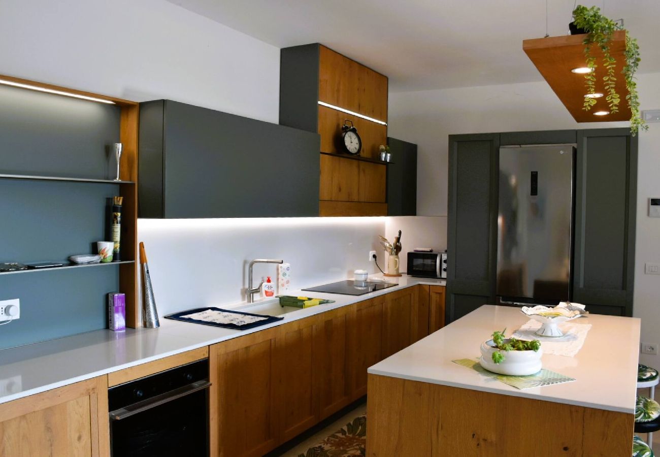 Apartment in Caprino Veronese - Villetta Giare