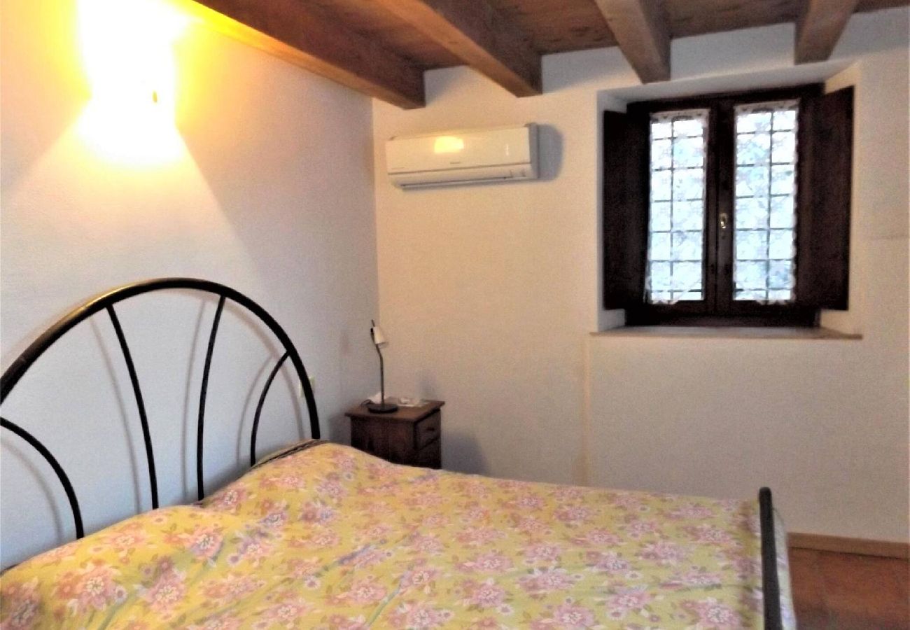 Apartment in Garda - Appartamento Casa Canevini a Garda