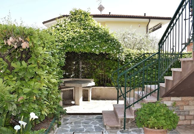 Apartment in Garda - Appartamento I Cocai a Garda