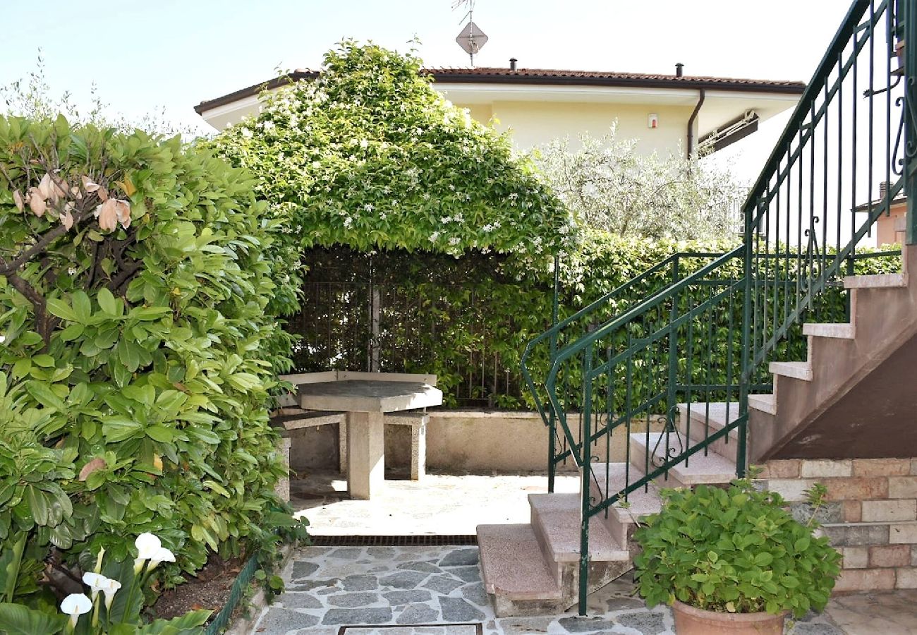 Apartment in Garda - Appartamento I Cocai a Garda