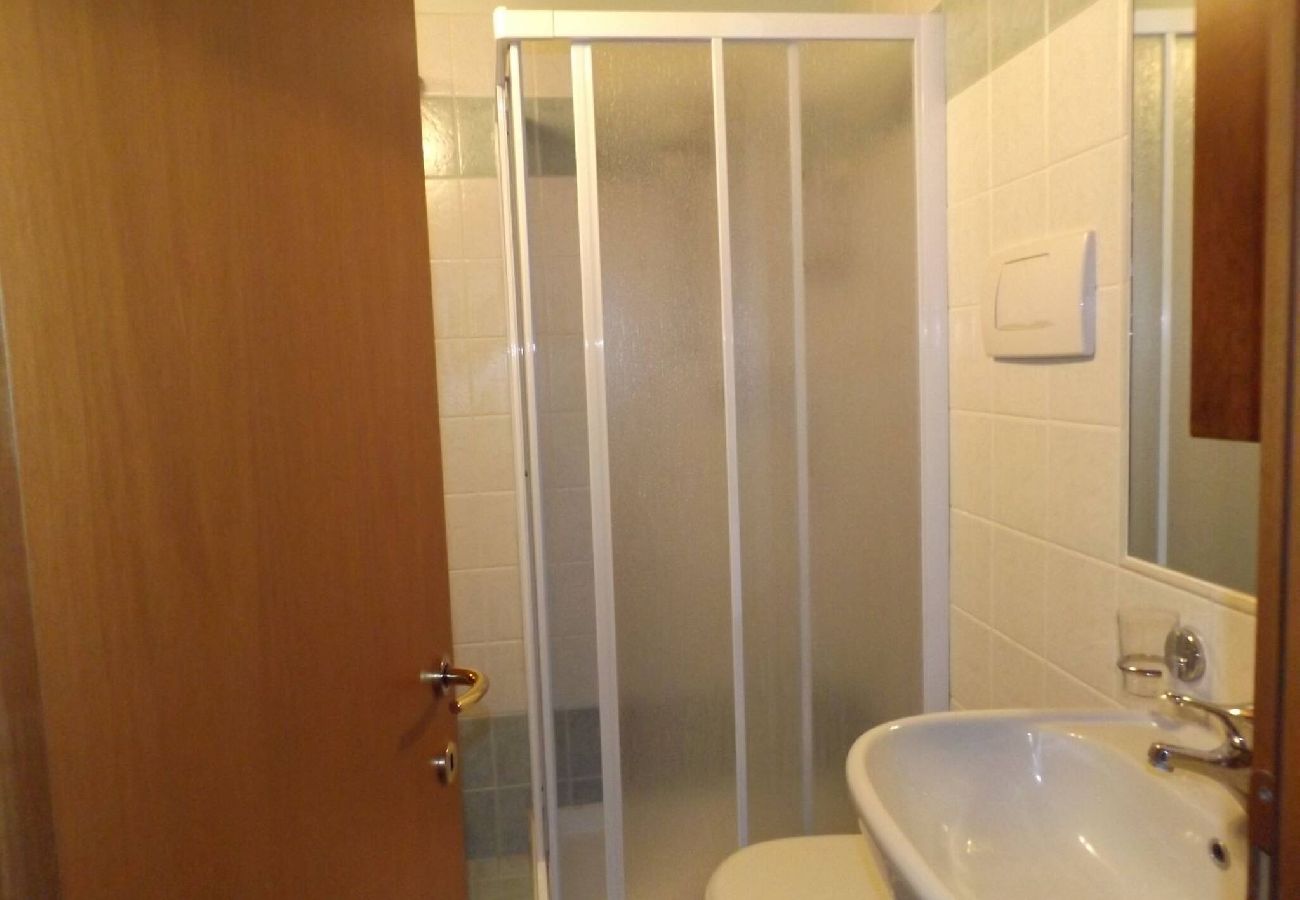 Apartment in Costermano - Cascina Cipressi